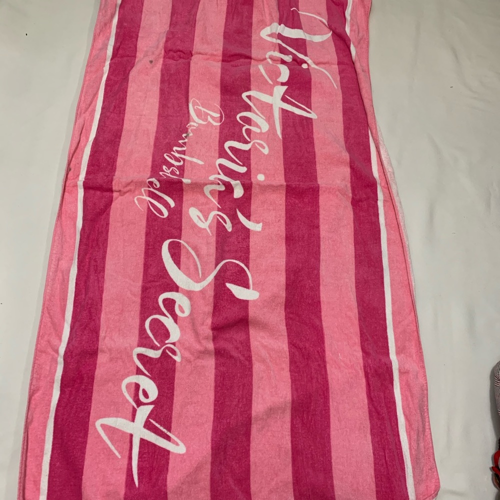 Large VS  towel
